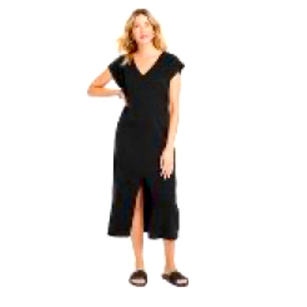 Women's
V-Neck Knit
Shirtdress - Universal
Thread. Black. Large. NWOT